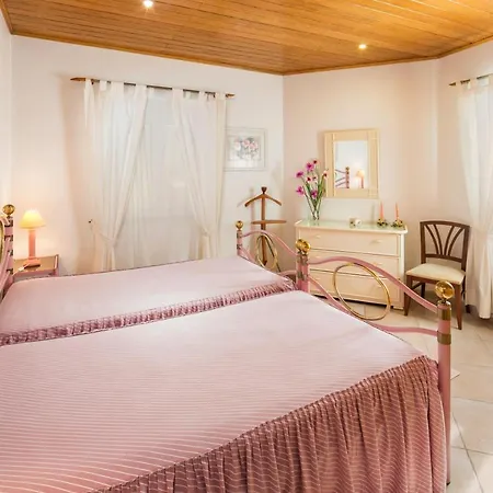 Private 2 Bed In Old Town Апартаменты