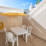 Апартаменти Private 2 Bed In Old Town